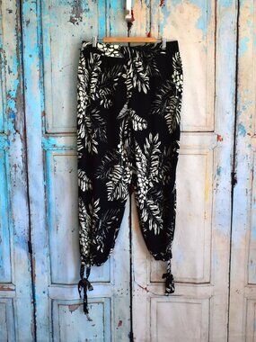 Women’s Autres Filles Tropical Leaf Print Tie Hem Pants LARGE Black NEW